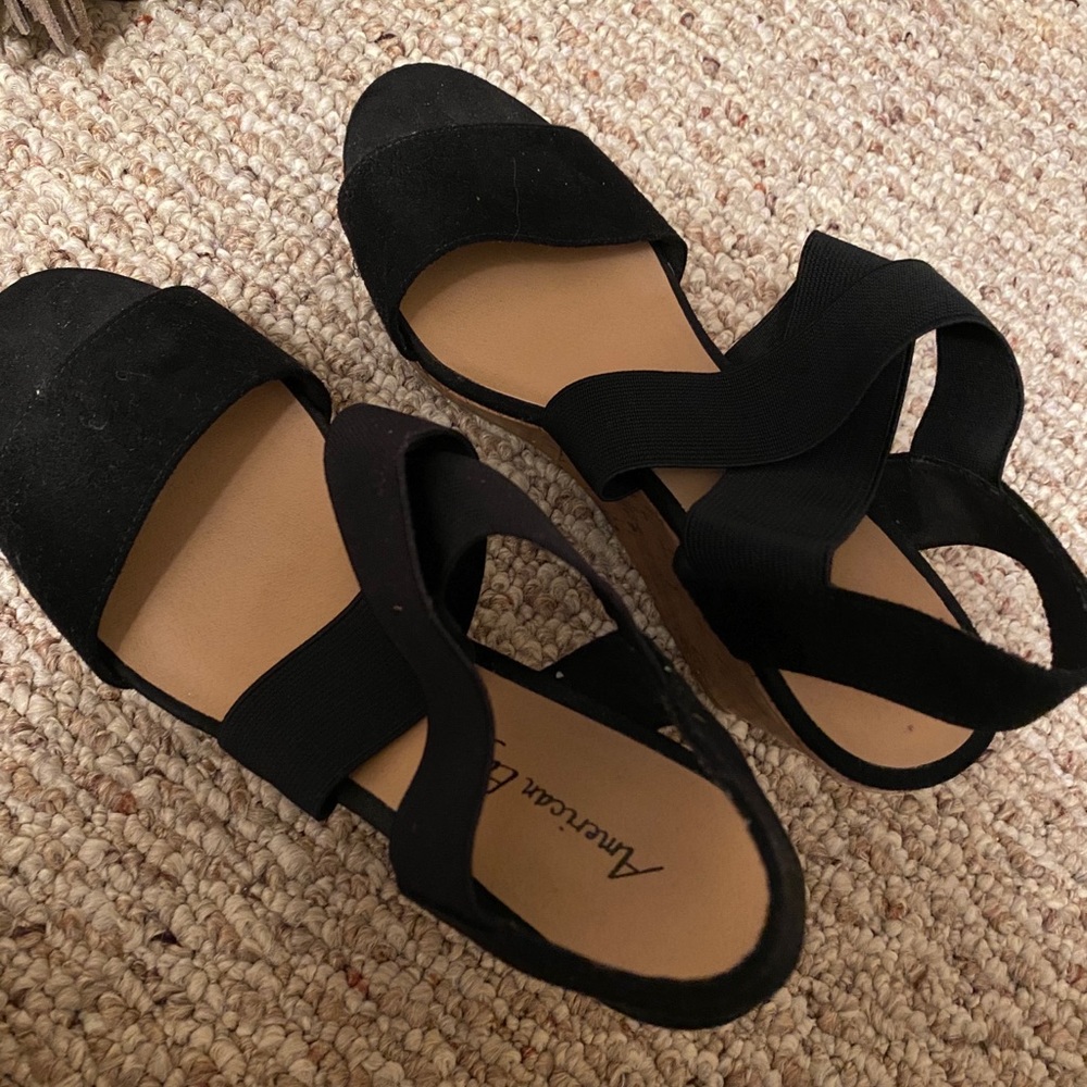 American Eagle Wedges